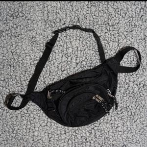 Eastsport Vintage Black Fanny Pack